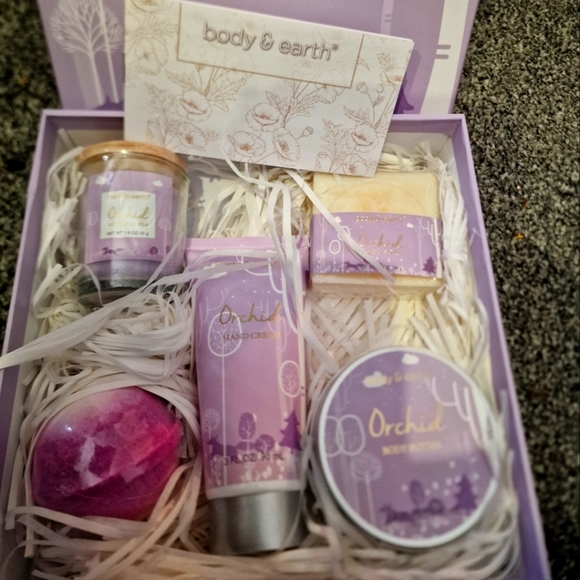 na Other - Orchid gift set.
